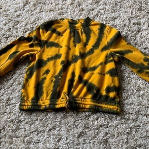 cropped zumiez sweater
